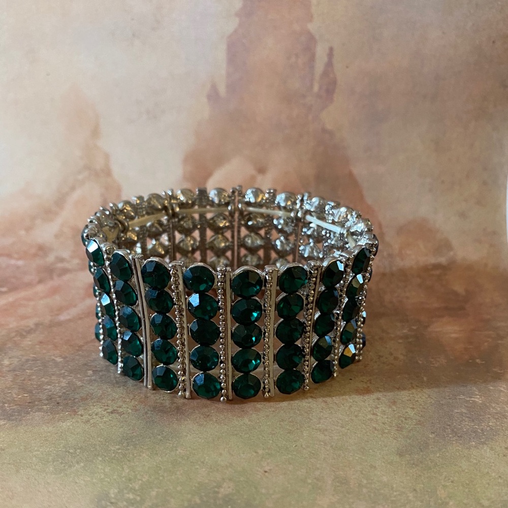 Silver Tone Stretchy Emerald Bracelet